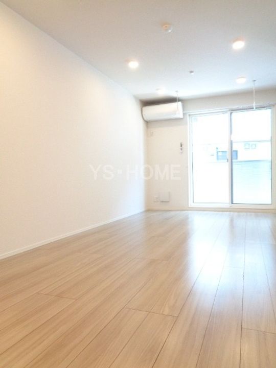 ヴィルソレイユ西荻I・II IIの居間