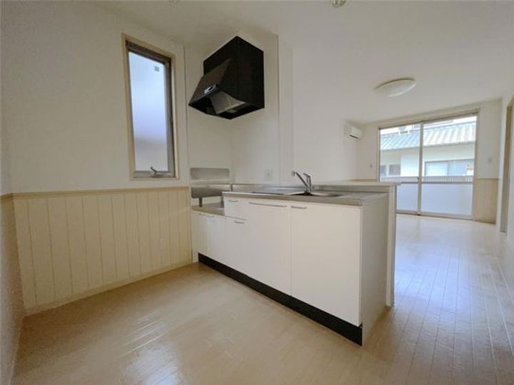 岡山県岡山市南区豊成1(アパート)の賃貸物件のキッチン