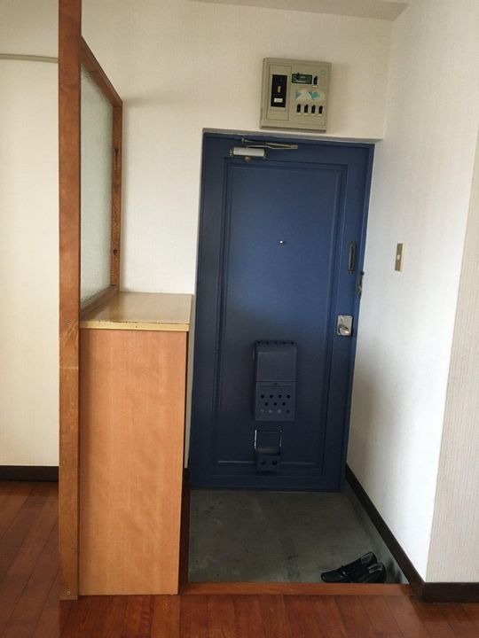 松橋ハイツの玄関