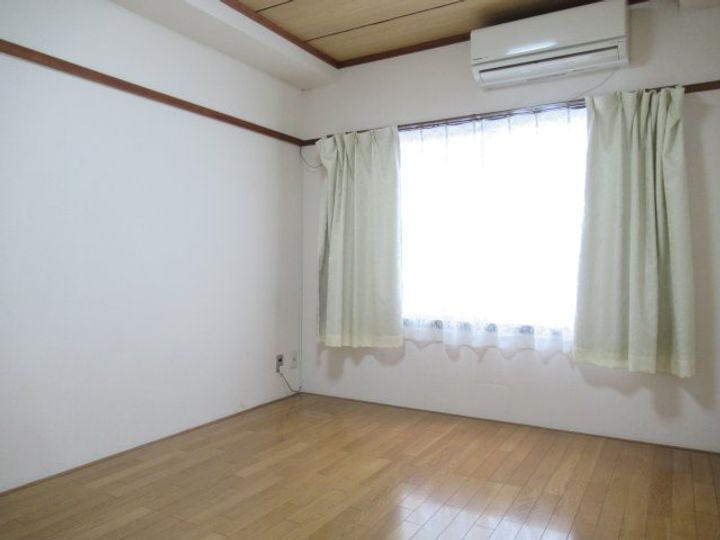 かおり荘の居間