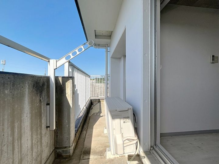 マンション栂森の内装