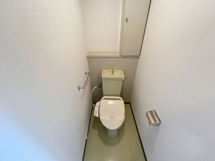 マンション栂森の内装