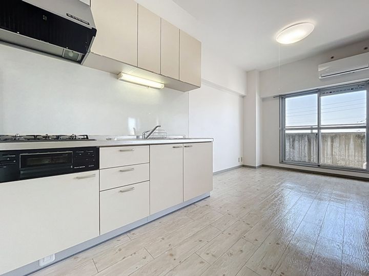 マンション栂森のキッチン