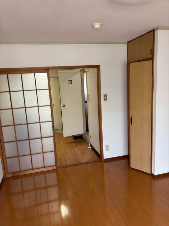 レイクサイドIの居間