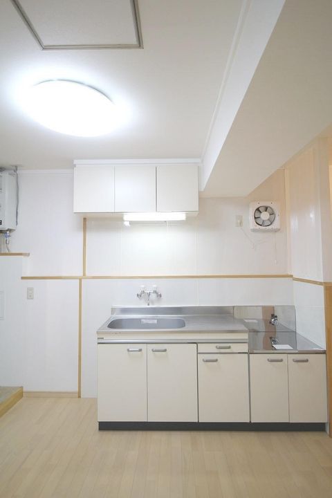諏訪マンションのキッチン