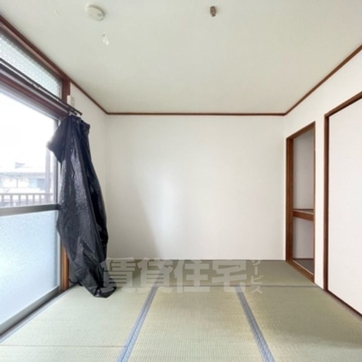 津村ハイツの居間