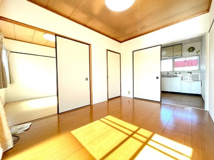 コーポ中根の居間