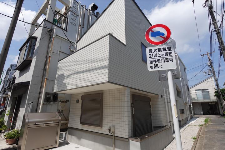 グランド目黒の外観
