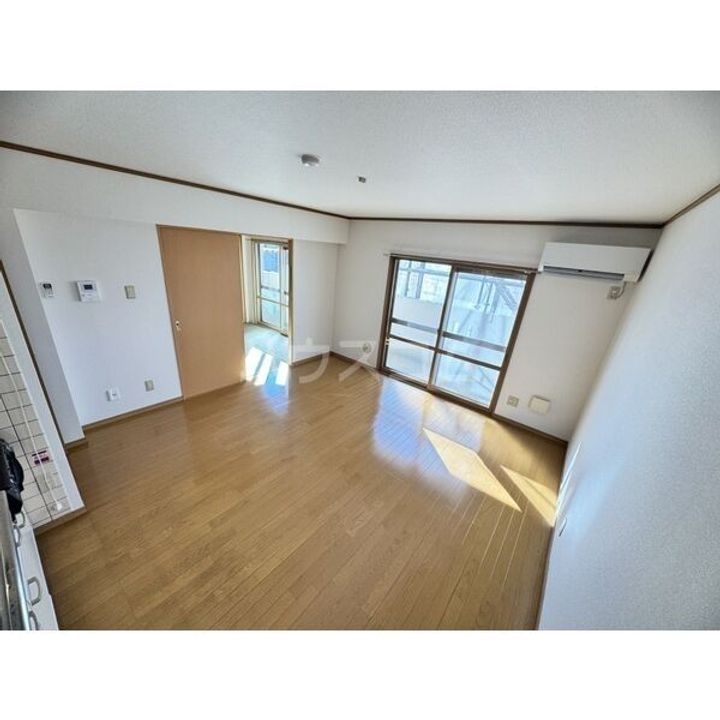 ユーミーローズの居間