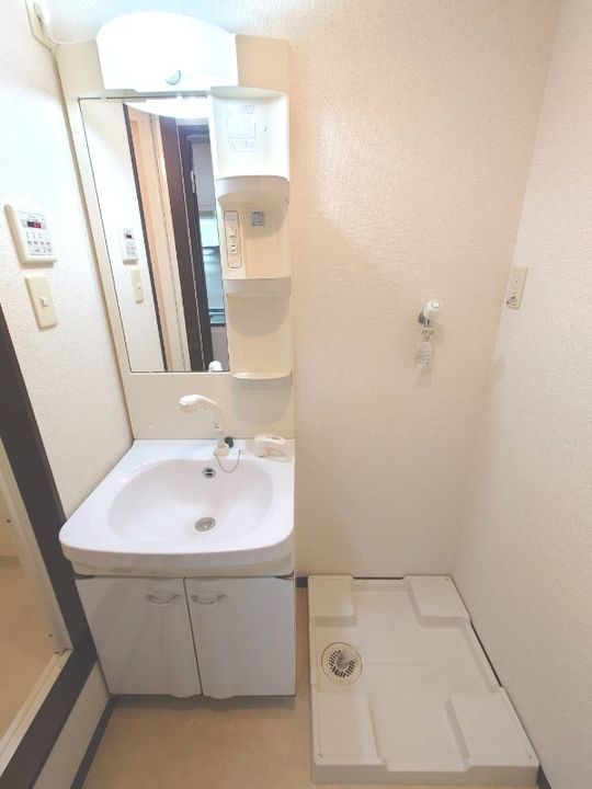 大阪府堺市西区鳳東町7(アパート)の賃貸物件の内装