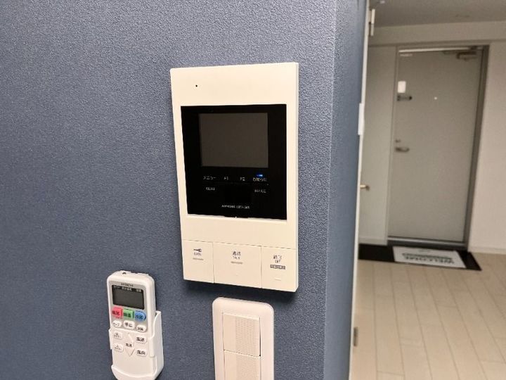 セレンディピティ蓮根の内装