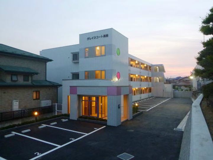 グレイスコート高嶺の外観