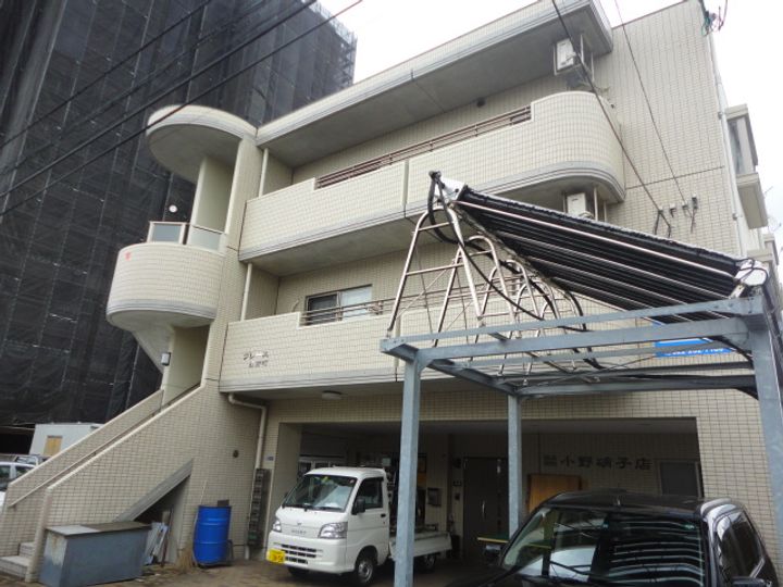 グレース萩野町の外観
