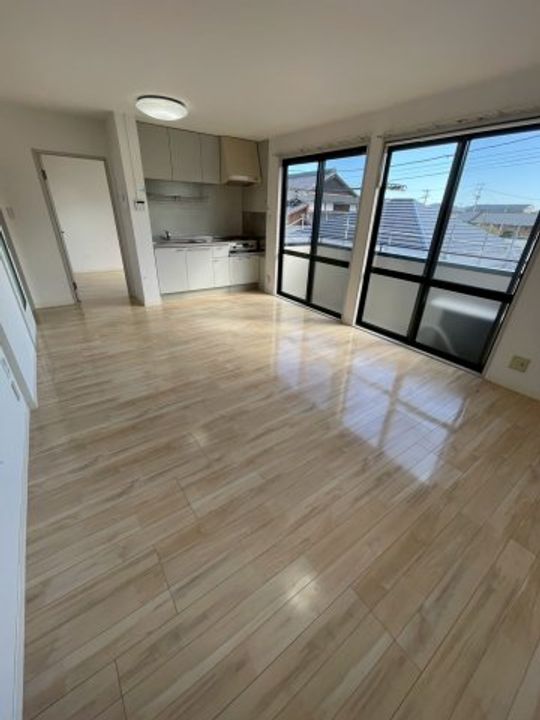 フォンテーヌ宮ノ陣II B棟の居間