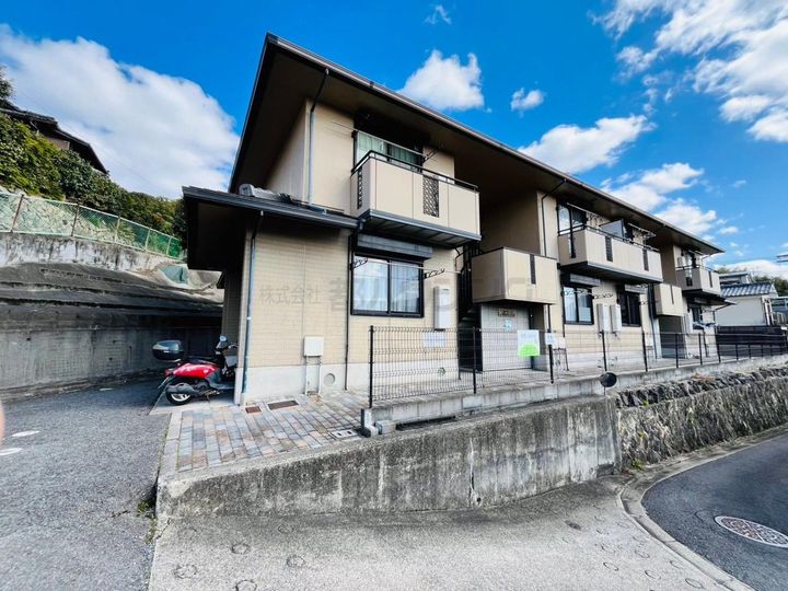 セジュールまどかの外観