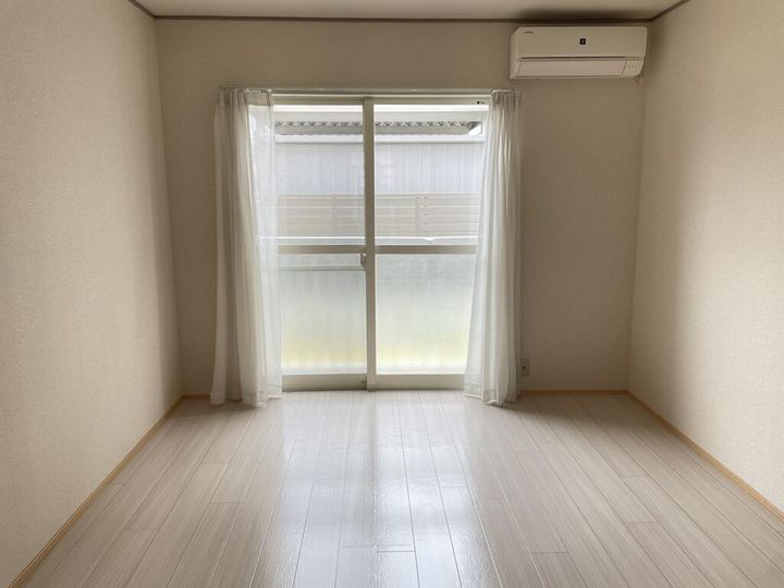 ファミールハイツの居間