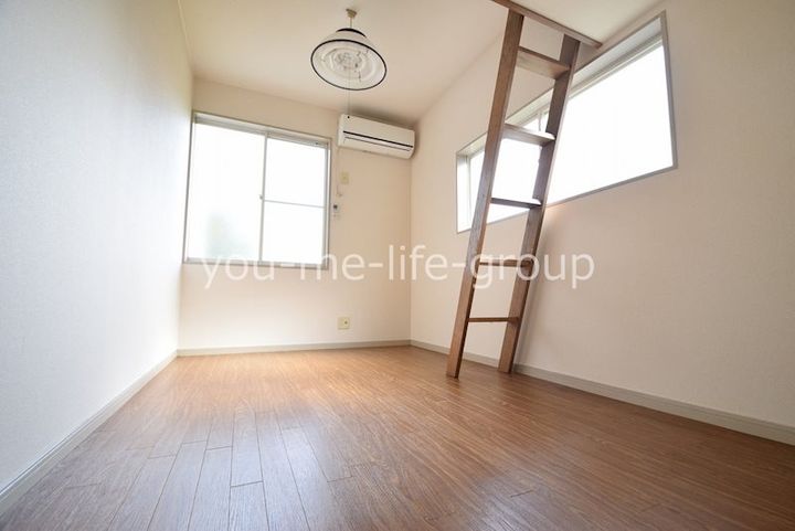 ウィングヴィラの居間