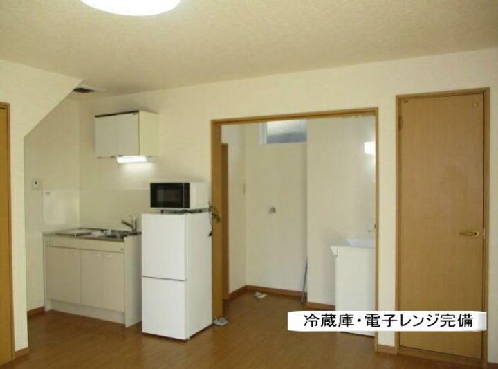 ジュネスクリエイトJの居間