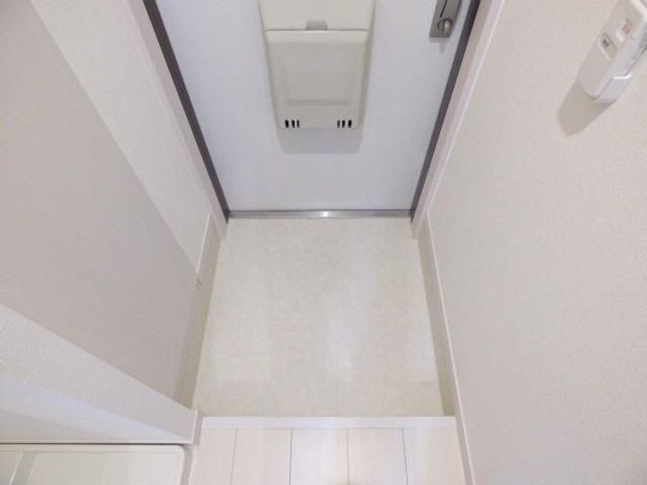 リブリ・カーサシエテの玄関