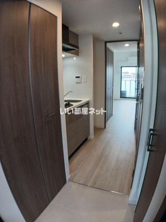 S-RESIDENCE堺浜寺broadの玄関