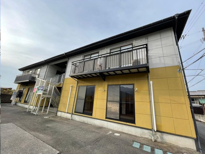 クレストコートの外観