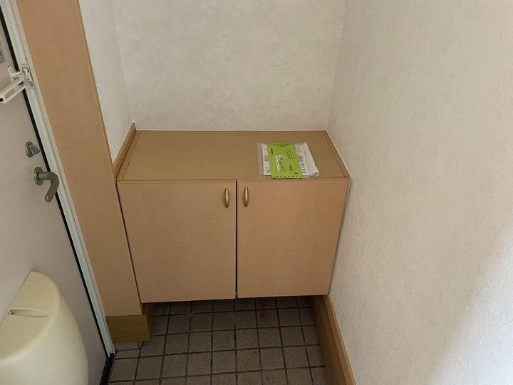 桜ヶ丘マンションの玄関