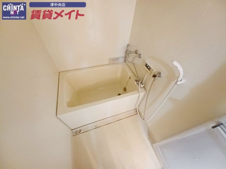 メゾンアルフォートの風呂