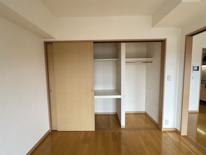 東京都稲城市東長沼(マンション)の賃貸物件の内装