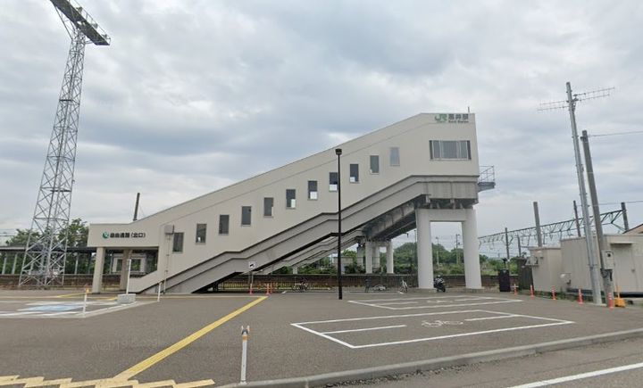 アネーロ IIの周辺