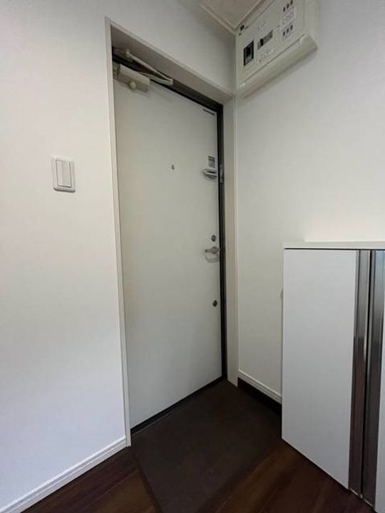 カントリー西横浜の玄関