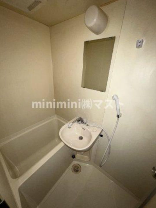 アベニュー岸里の風呂