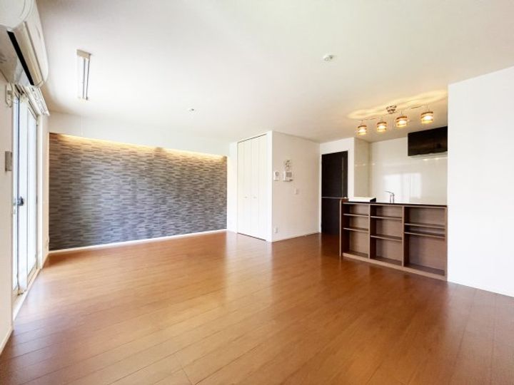 徳島県徳島市山城町東浜傍示(一戸建)の賃貸物件の居間