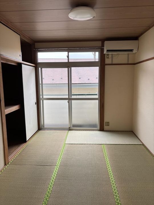 サンハイツ石原の居間