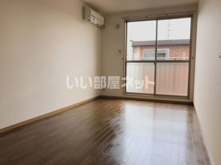 栃木県宇都宮市平出町(一戸建)の賃貸物件の居間