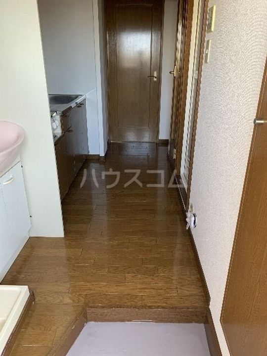 シャルム三の丸の玄関