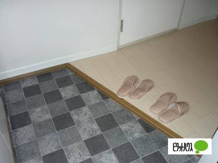 ルミエールやまだNの玄関