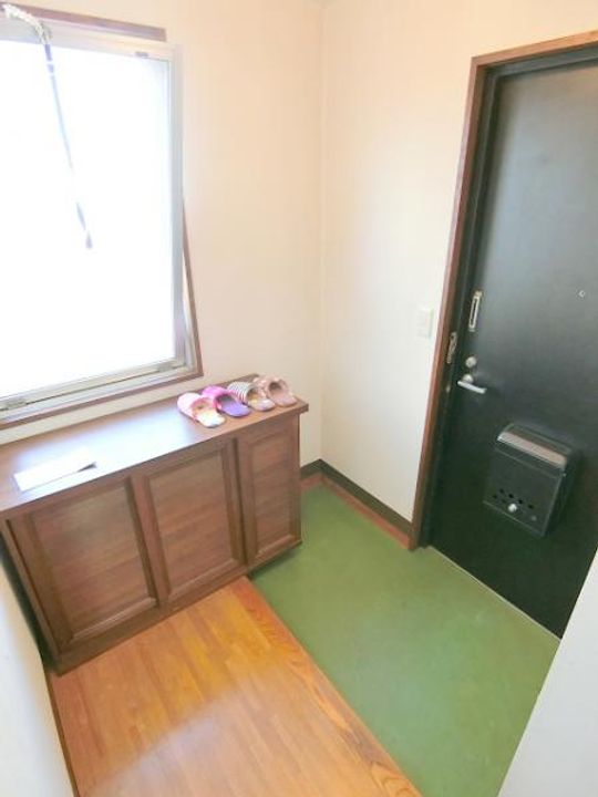 長野県長野市大字稲葉(マンション)の賃貸物件の玄関