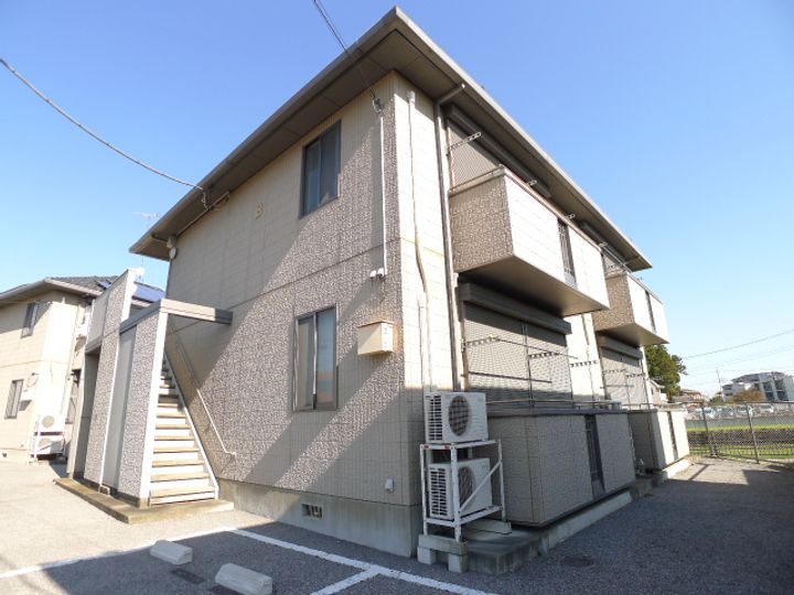 ヒルトップ志朋B棟の外観