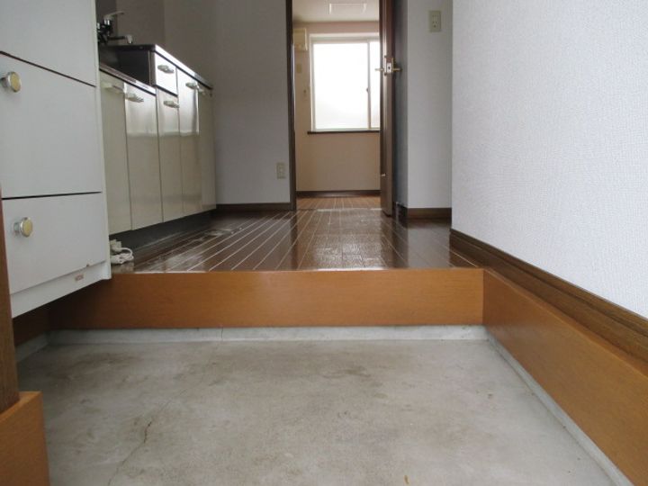岩手県滝沢市大釜大畑(アパート)の賃貸物件の玄関