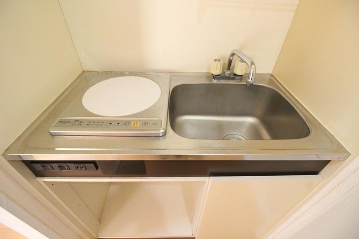 フォートボイヤール神宮前のキッチン