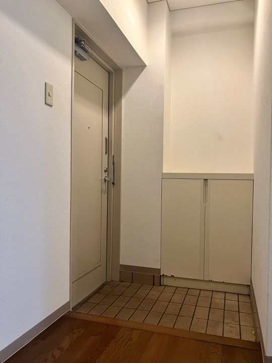 フラット代田橋の玄関