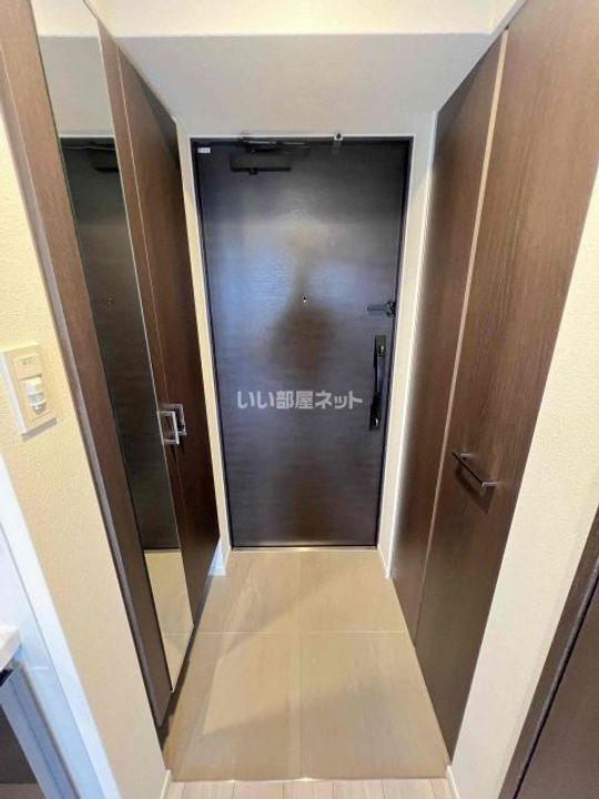 S-RESIDENCE大和田alineの玄関