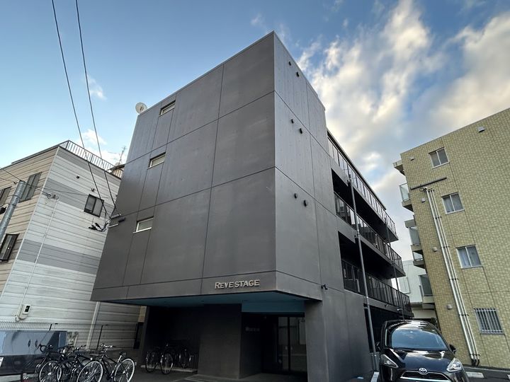 REVE STAGEの外観