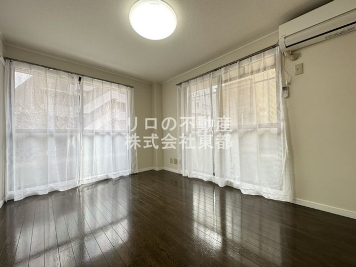 サンライズ須崎の居間
