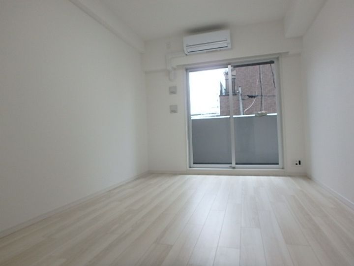 スワンズシティ大阪EASTの居間