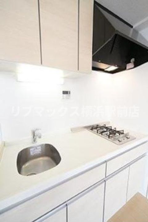 神奈川県横浜市西区戸部本町(マンション)の賃貸物件のキッチン