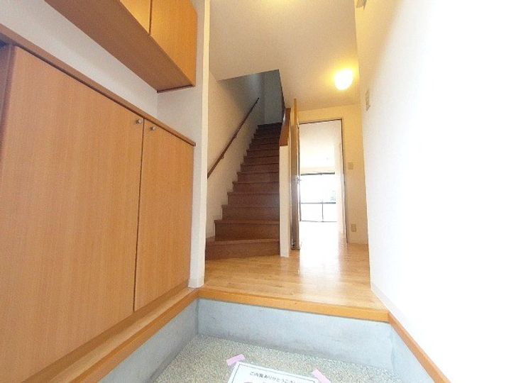 埼玉県上尾市西宮下3(一戸建)の賃貸物件の玄関
