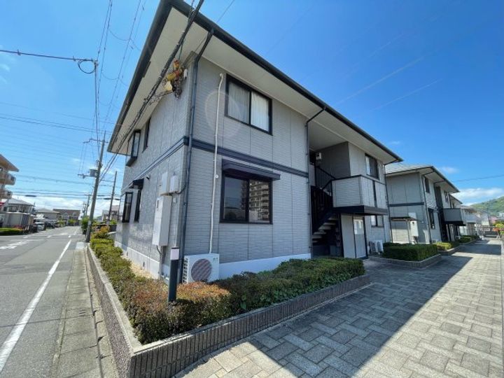 滋賀県近江八幡市中村町(アパート)の賃貸物件の外観