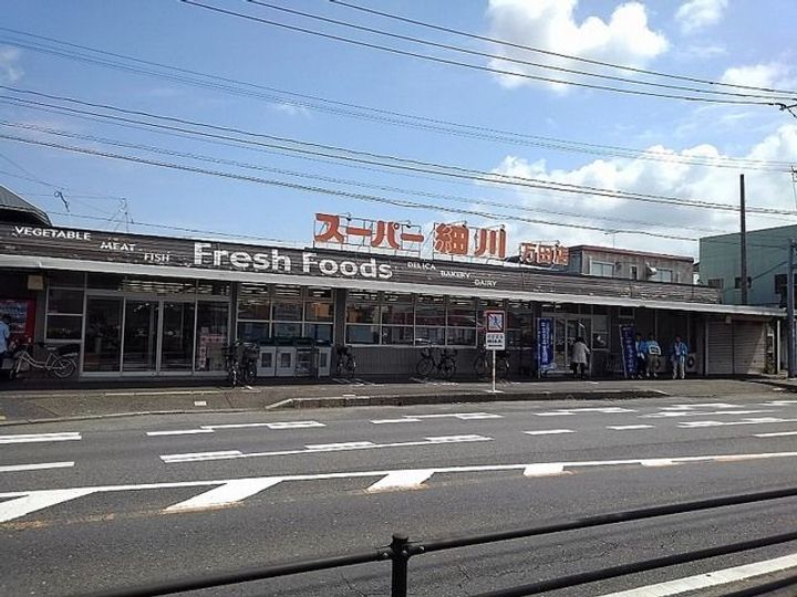 サンリット上万田Bの周辺