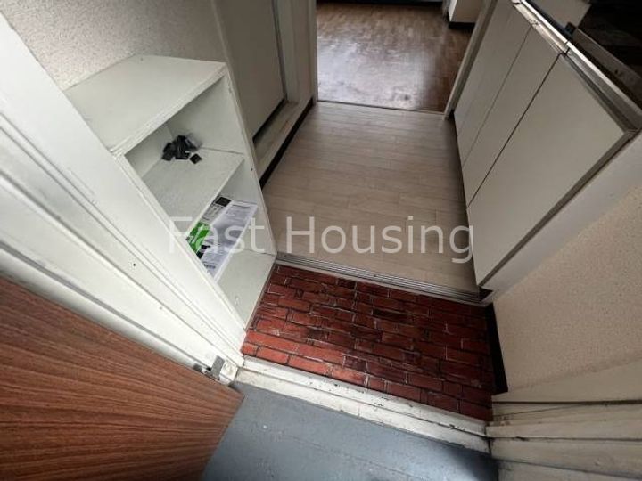 東京都中野区本町4(マンション)の賃貸物件の玄関